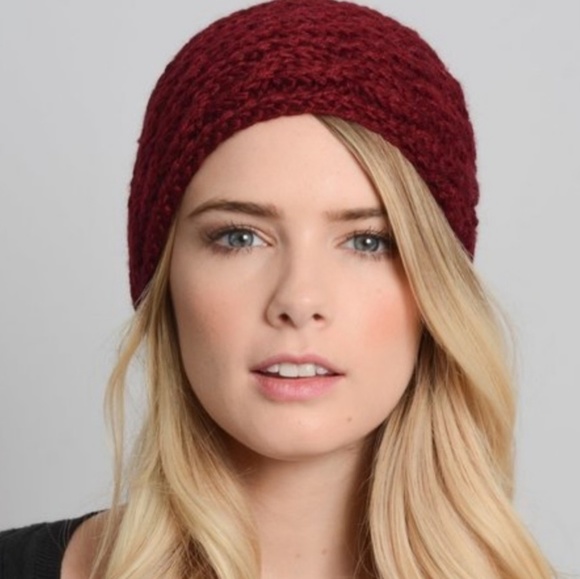 restoredchic_pm Accessories - BURGUNDY CHUNKY KNIT WINTER HEAD BAND